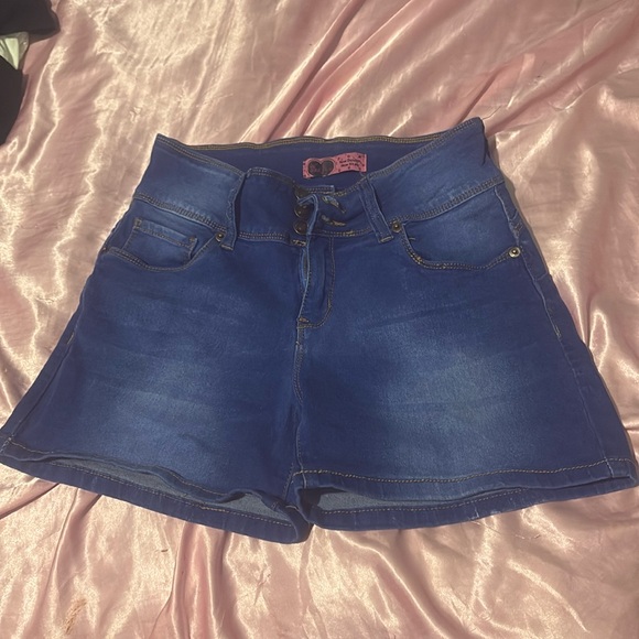 Jean shorts - Picture 1 of 3